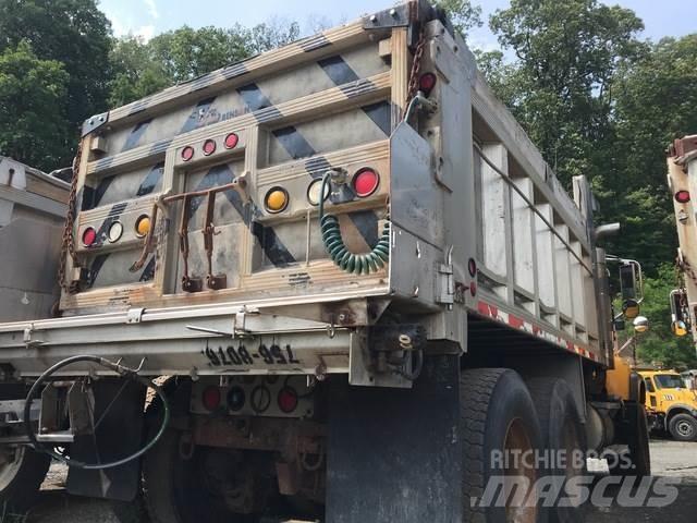 Mack CV700 Láminas y cuñas quitanieves