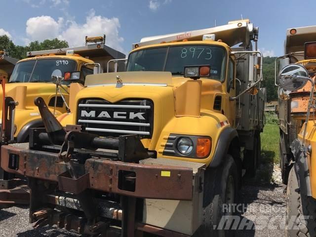 Mack CV700 Láminas y cuñas quitanieves