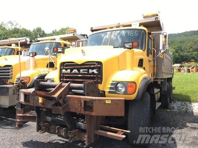 Mack CV700 Láminas y cuñas quitanieves