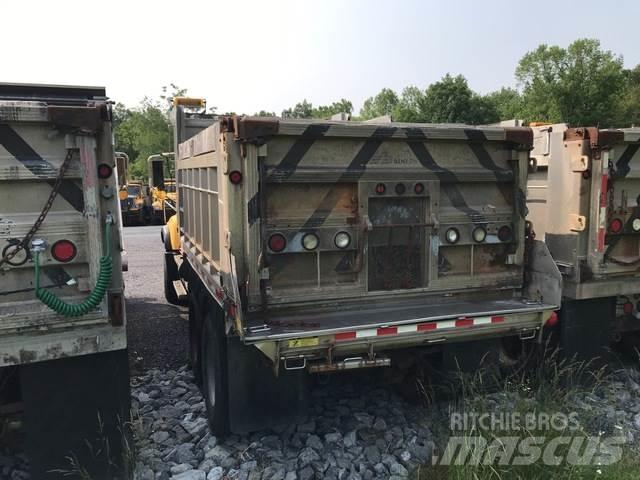 Mack CV700 Láminas y cuñas quitanieves