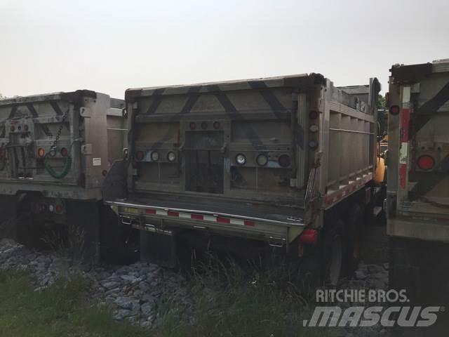 Mack CV700 Láminas y cuñas quitanieves