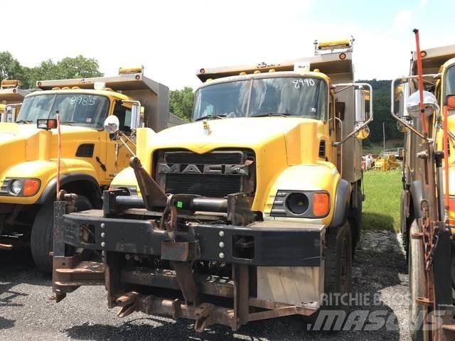 Mack CV700 Láminas y cuñas quitanieves