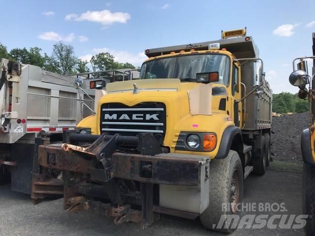 Mack CV700 Láminas y cuñas quitanieves