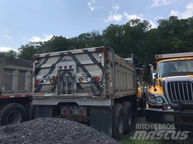 Mack CV700 Láminas y cuñas quitanieves