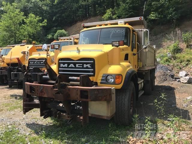 Mack CV700 Láminas y cuñas quitanieves