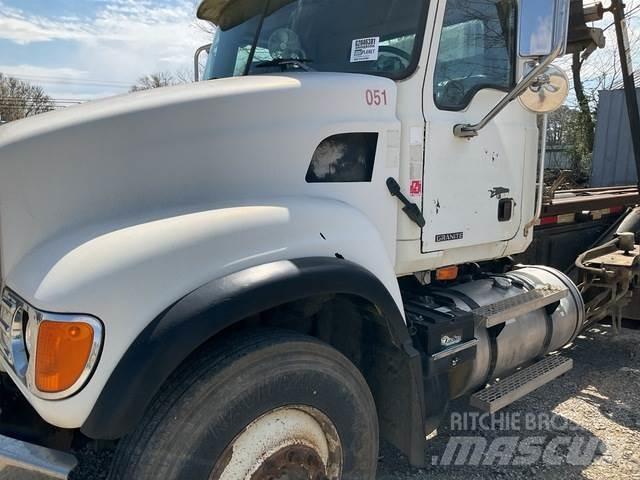 Mack CV713 Camiones portacubetas