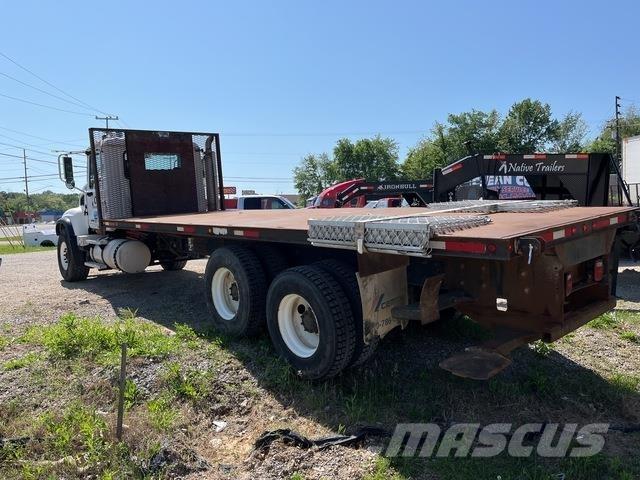 Mack CV713 Camiones plataforma