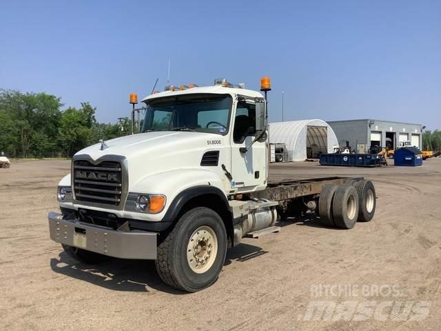 Mack CV713 Cabinas e interior