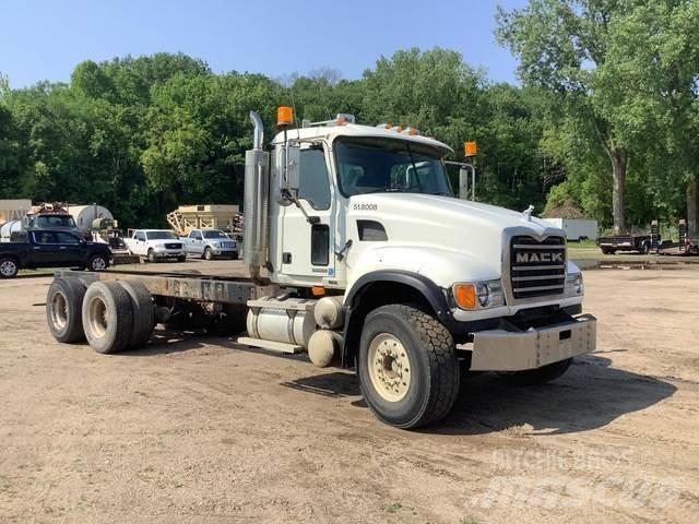Mack CV713 Cabinas e interior