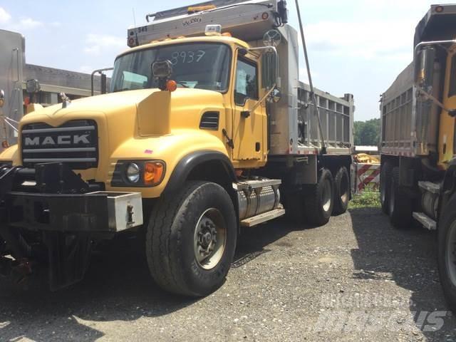 Mack CV713 Láminas y cuñas quitanieves
