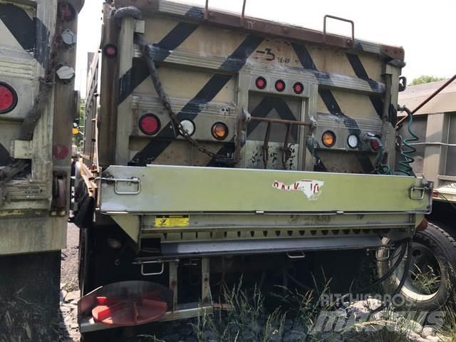 Mack CV713 Láminas y cuñas quitanieves