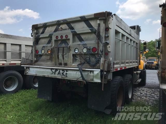 Mack CV713 Láminas y cuñas quitanieves