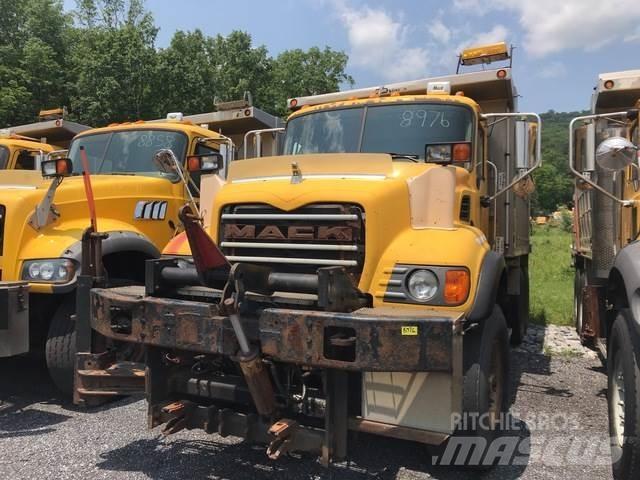 Mack CV713 Láminas y cuñas quitanieves