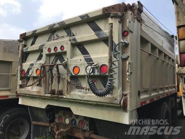 Mack CV713 Camiones bañeras basculantes o volquetes