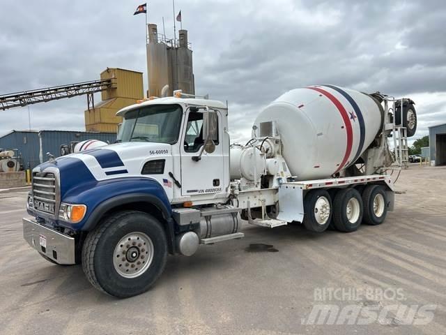 Mack CV713 Otros camiones