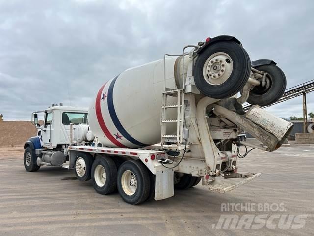 Mack CV713 Otros camiones
