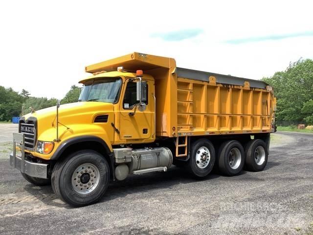 Mack CV713 Camiones bañeras basculantes o volquetes