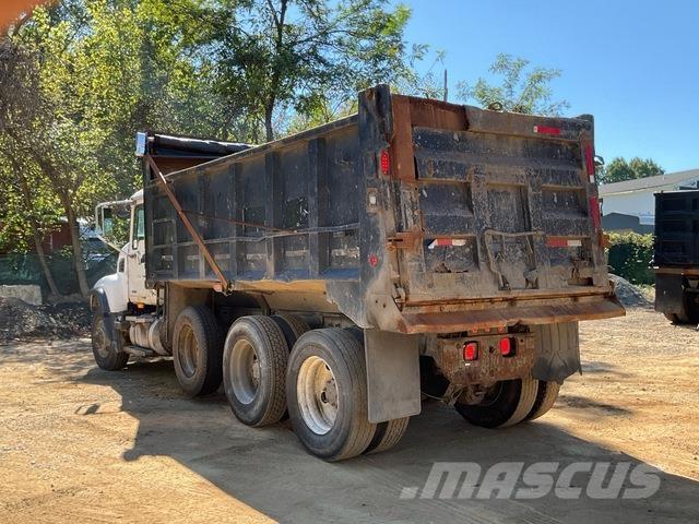 Mack CV713 Camiones bañeras basculantes o volquetes
