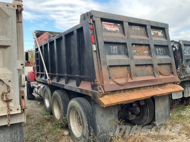Mack CV713 Camiones bañeras basculantes o volquetes