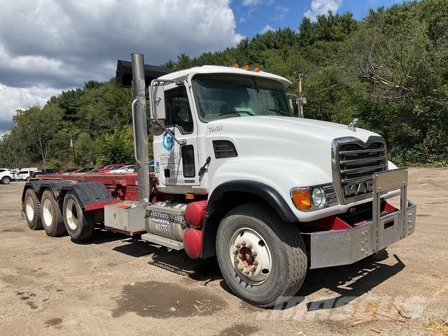Mack CV713 Camiones portacubetas