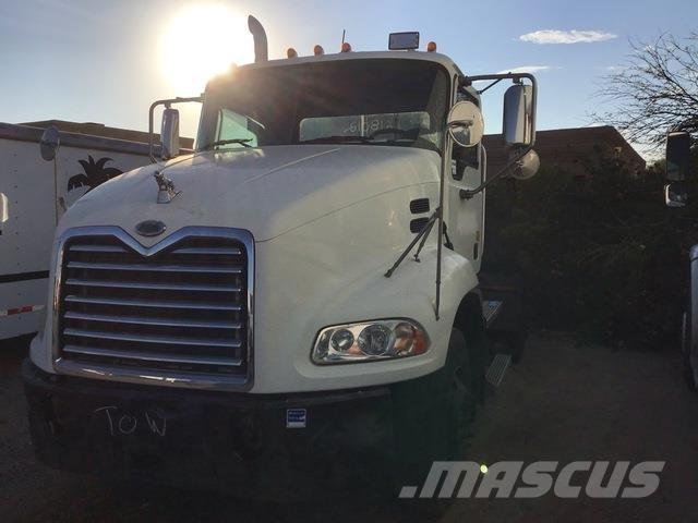Mack CXN612 Cabezas tractoras
