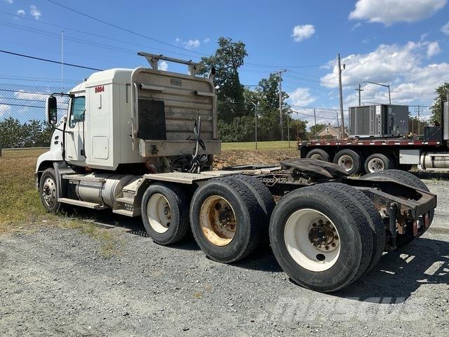 Mack CXN613 Cabezas tractoras