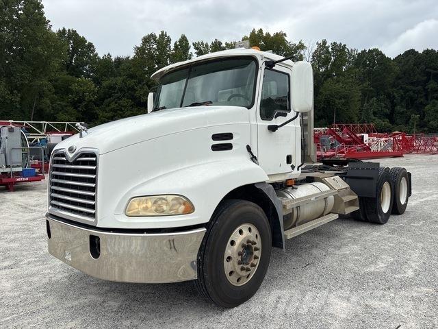 Mack CXN613 Cabezas tractoras
