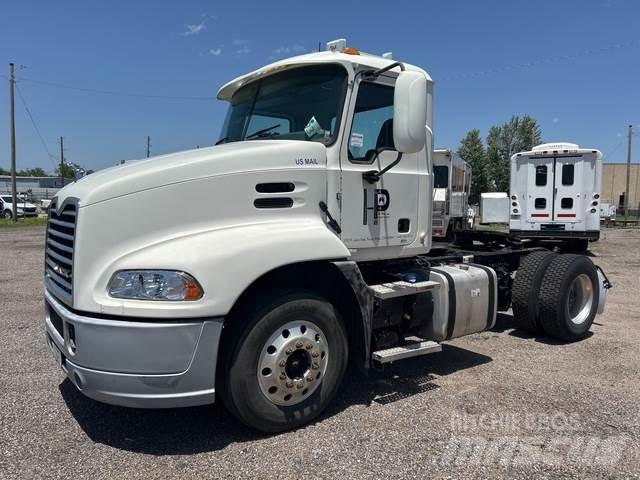 Mack CXU612 Cabezas tractoras