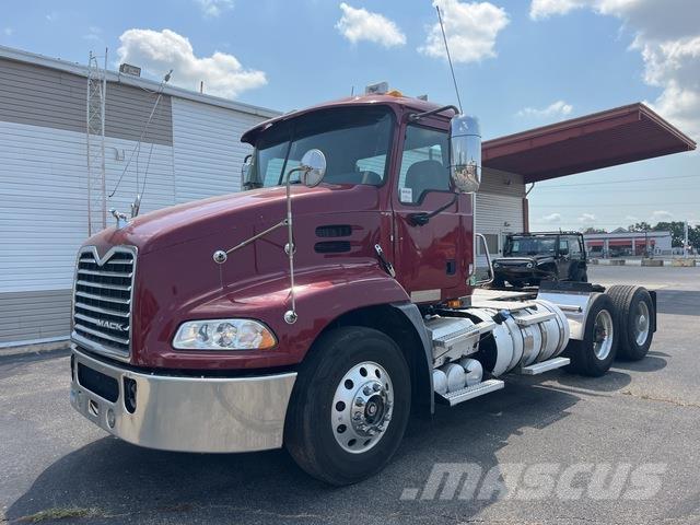 Mack CXU612 Cabezas tractoras