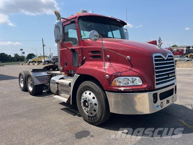 Mack CXU612 Cabezas tractoras