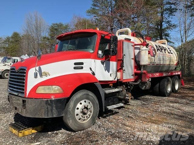 Mack CXU613 Camiones aspiradores/combi
