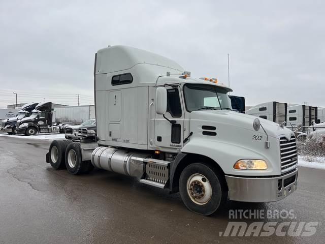 Mack CXU613 Cabezas tractoras