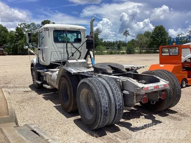 Mack CXU613 Cabezas tractoras