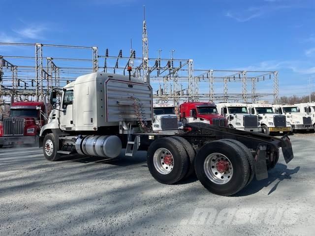 Mack CXU613 Cabezas tractoras