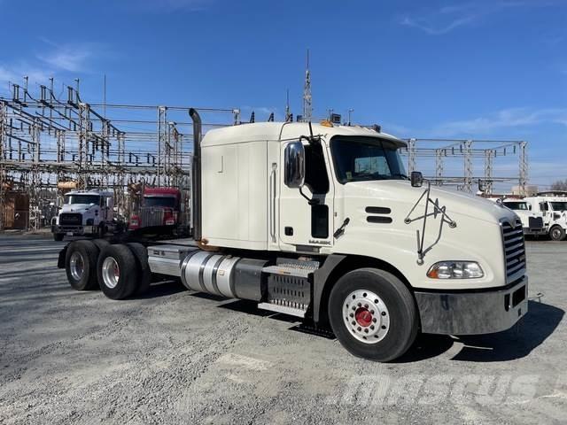 Mack CXU613 Cabezas tractoras