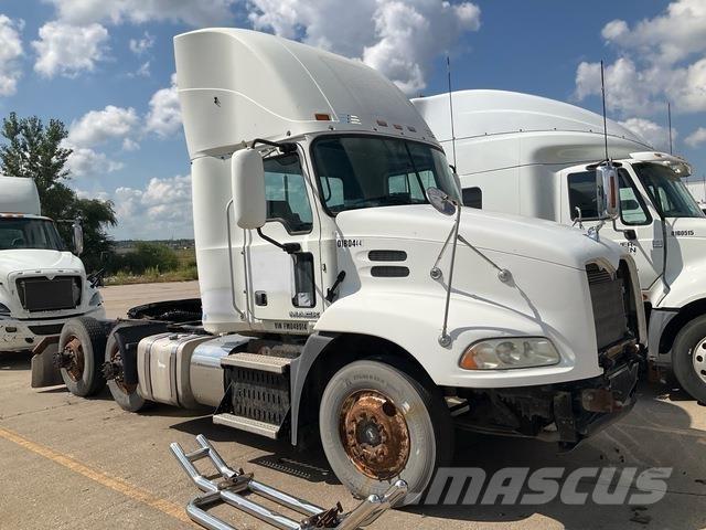Mack CXU613 Cabezas tractoras