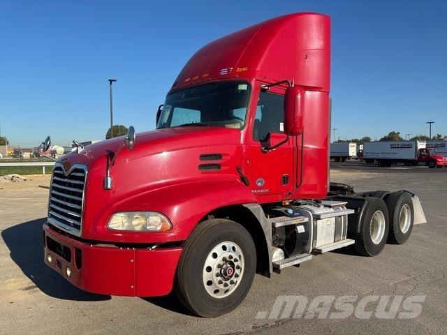Mack CXU613 Cabezas tractoras