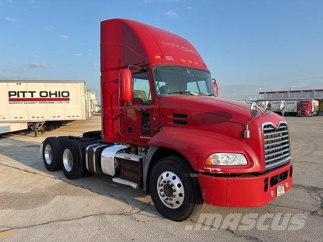 Mack CXU613 Cabezas tractoras