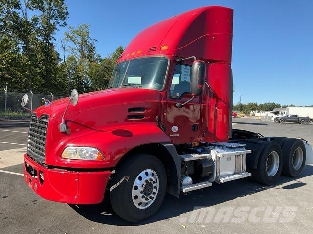 Mack CXU613 Cabezas tractoras
