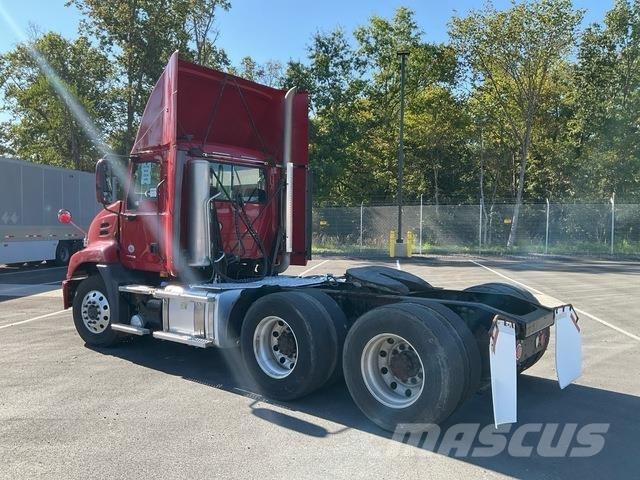Mack CXU613 Cabezas tractoras