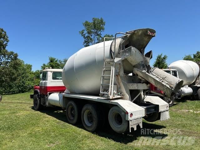 Mack DM600GK Otros camiones