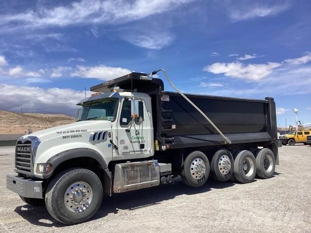 Mack GR104F Camiones bañeras basculantes o volquetes