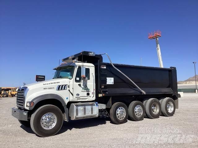 Mack GR104F Camiones bañeras basculantes o volquetes