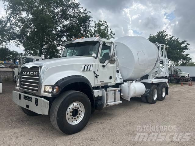Mack GR64F Otros camiones