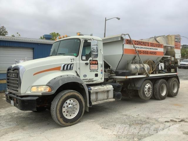 Mack Granite Camiones hormigonera