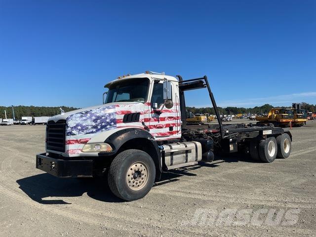 Mack GU533 Camiones polibrazo