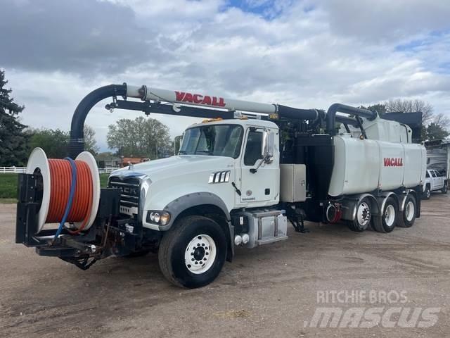 Mack GU713 Excavadoras de cadenas