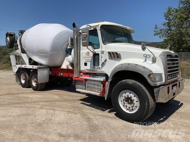 Mack GU713 Otros camiones