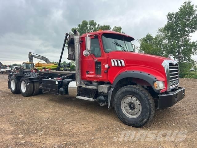 Mack GU713 Camiones portacubetas