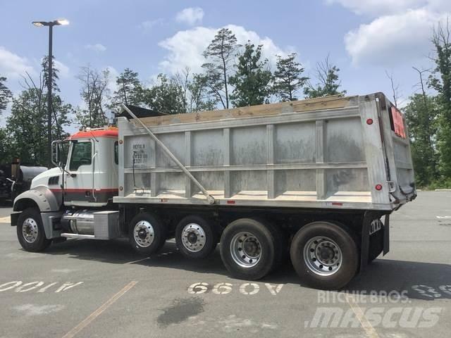 Mack GU713 Camiones bañeras basculantes o volquetes